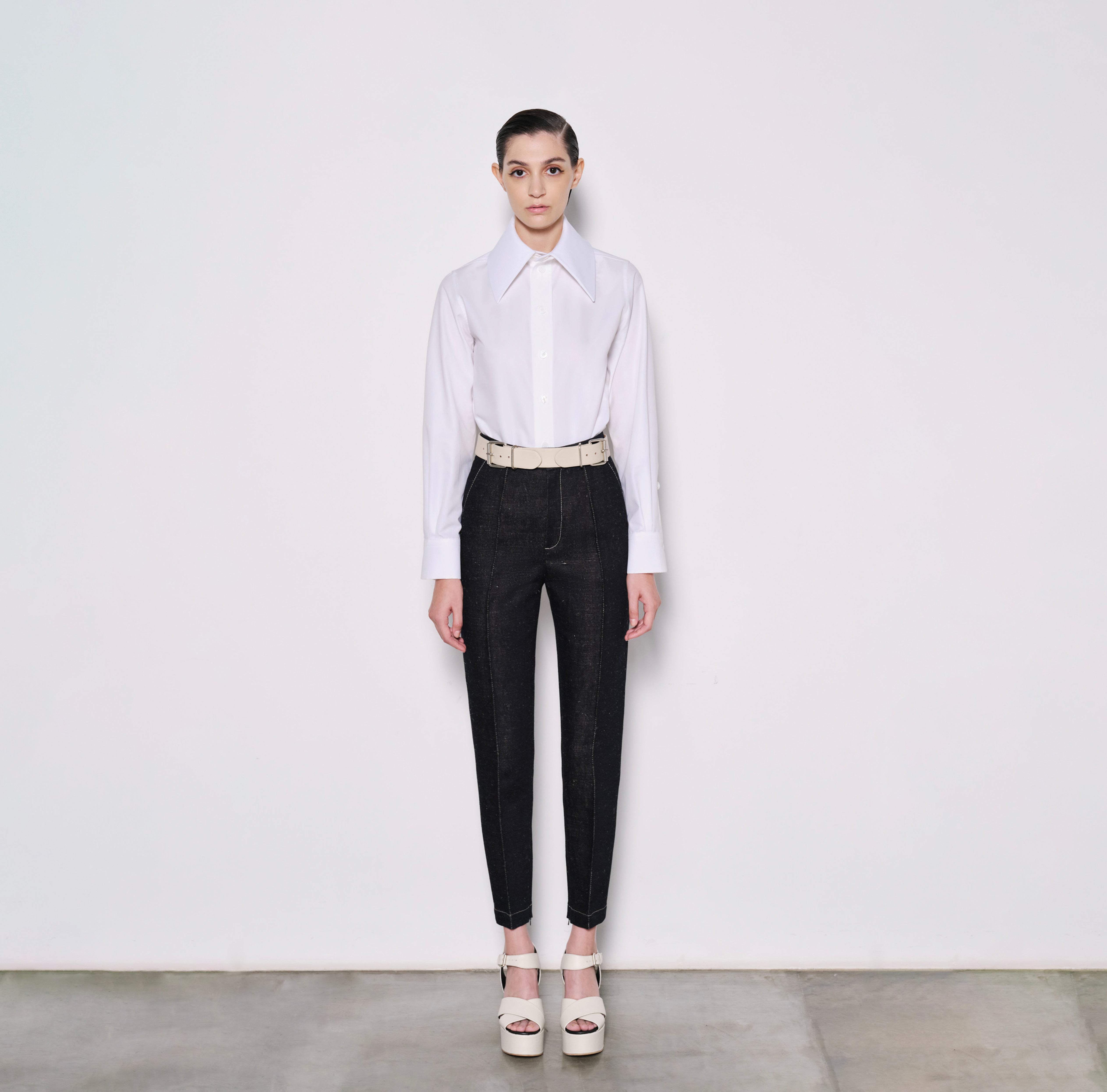 Tapered Denim Pants with Contrast Stitching