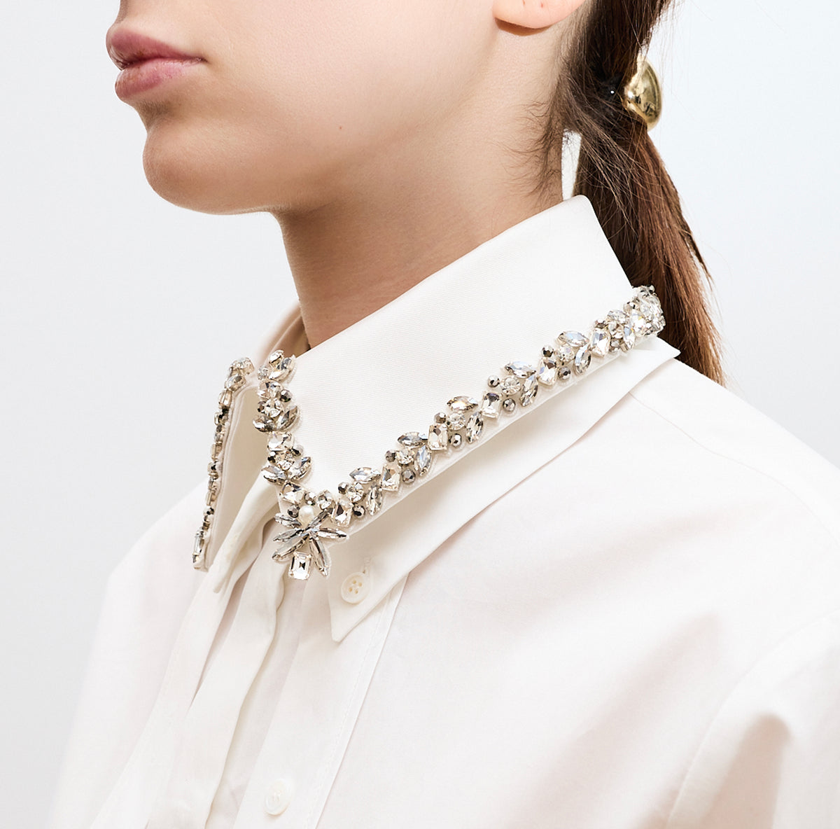 White Crystal-Embellished Detachable Collar