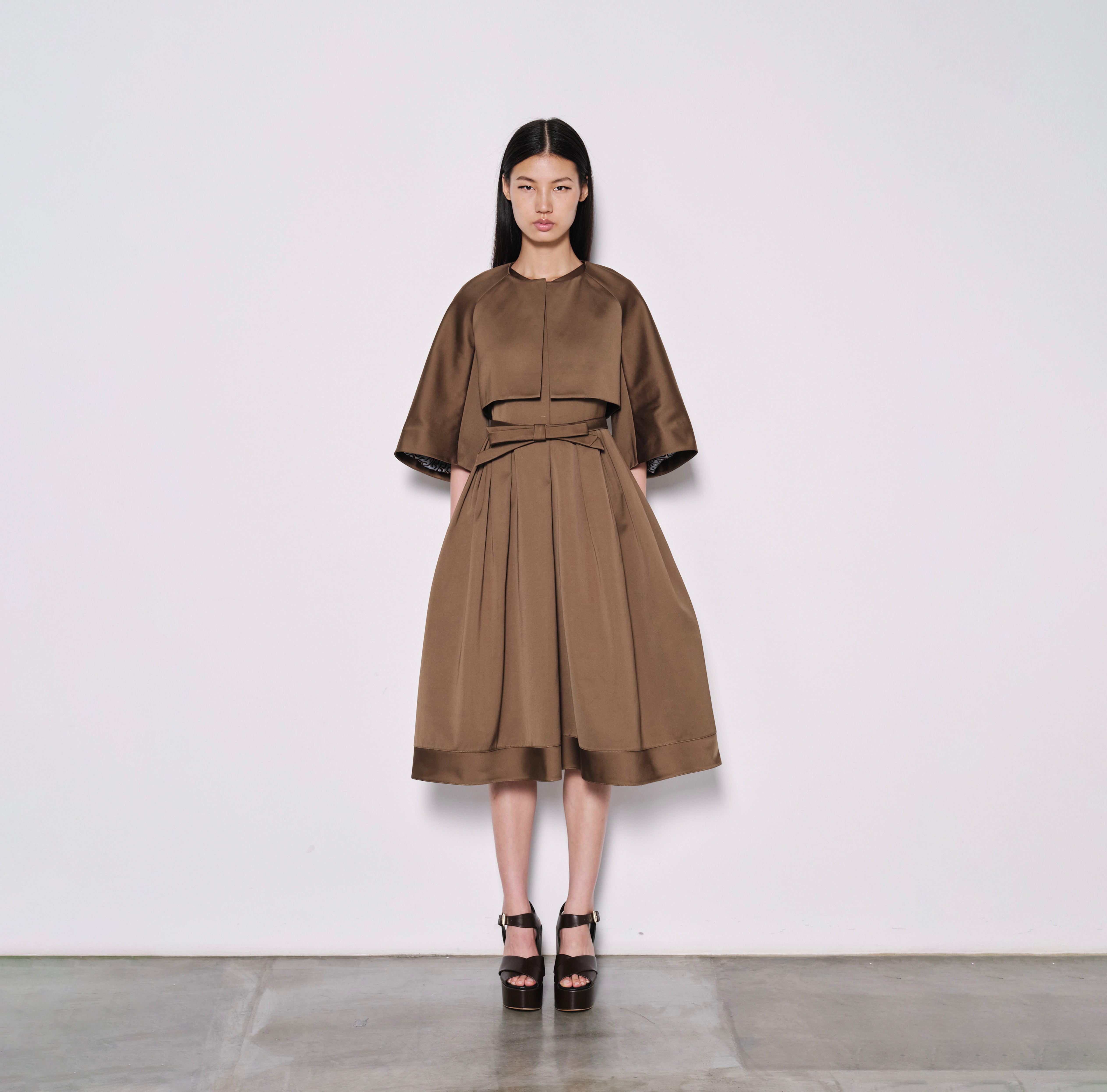 Structured Cropped Jacket with Wide Sleeves | Dice Kayek