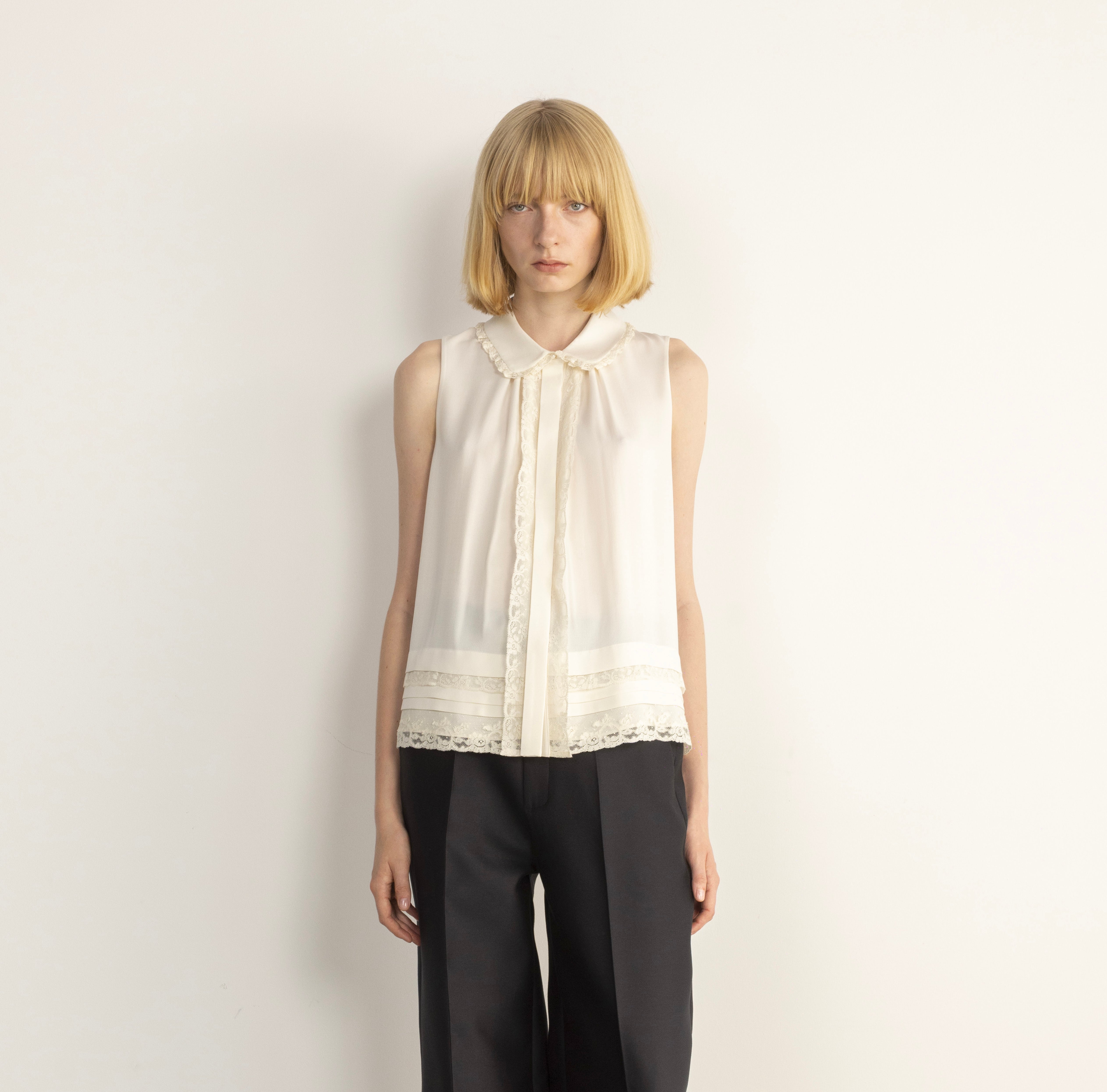 Lace Detail Sleeveless Blouse